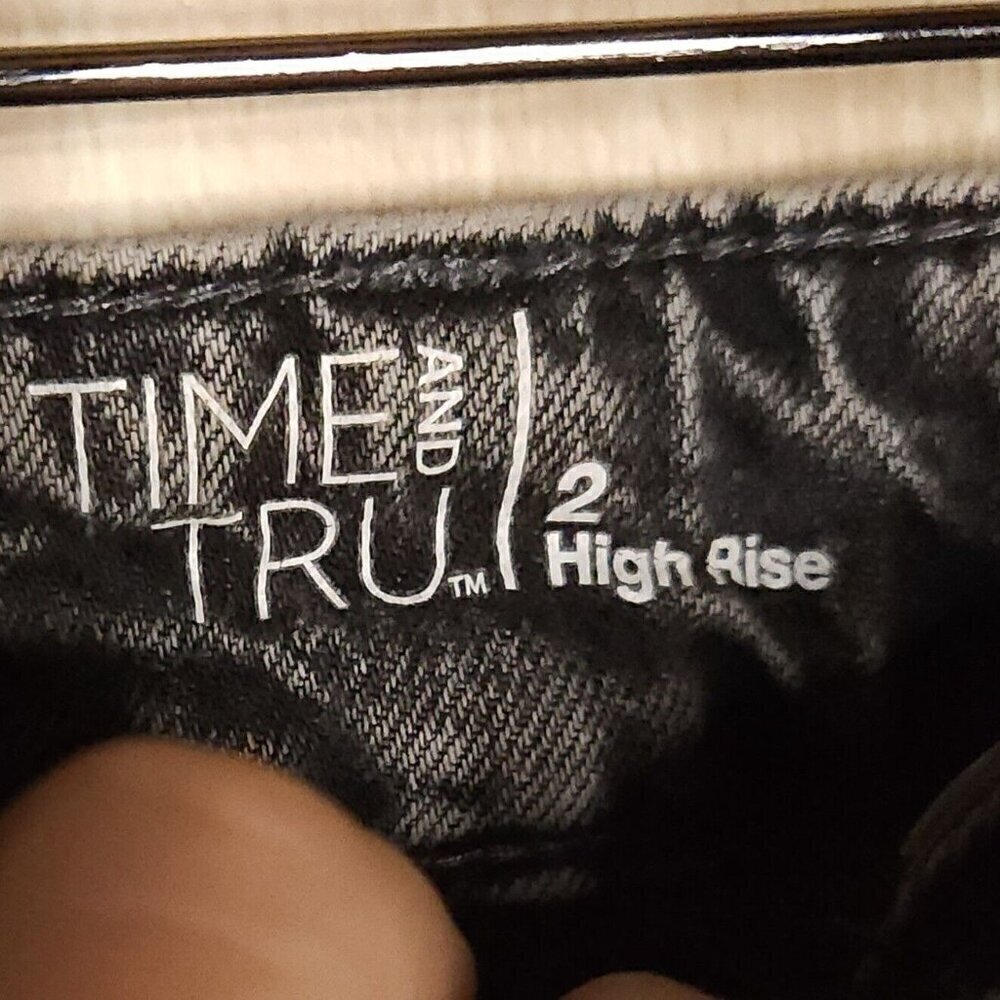 Time & Tru Black High Rise Jeans 2 - Picture 7 of 10